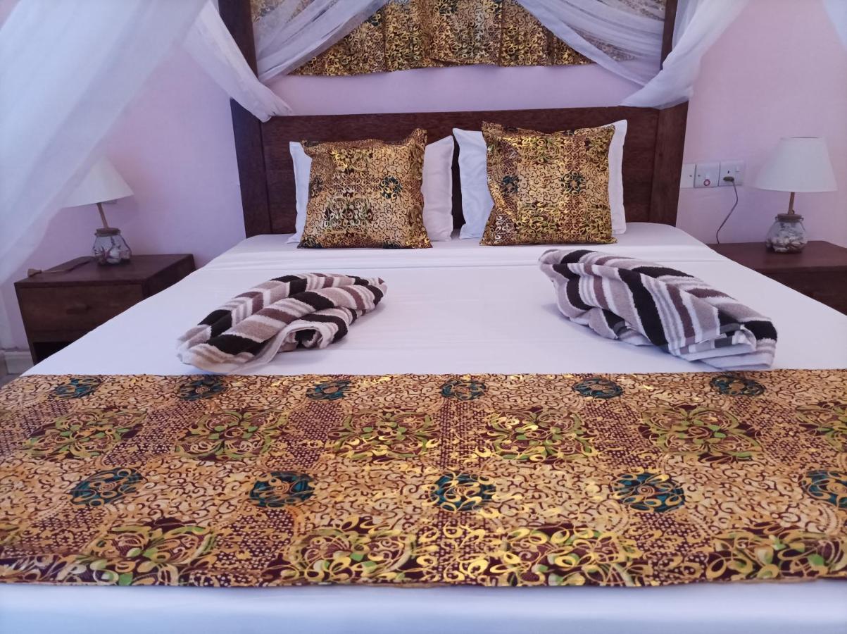 Hotel Zanzicrown à Nungwi Extérieur photo