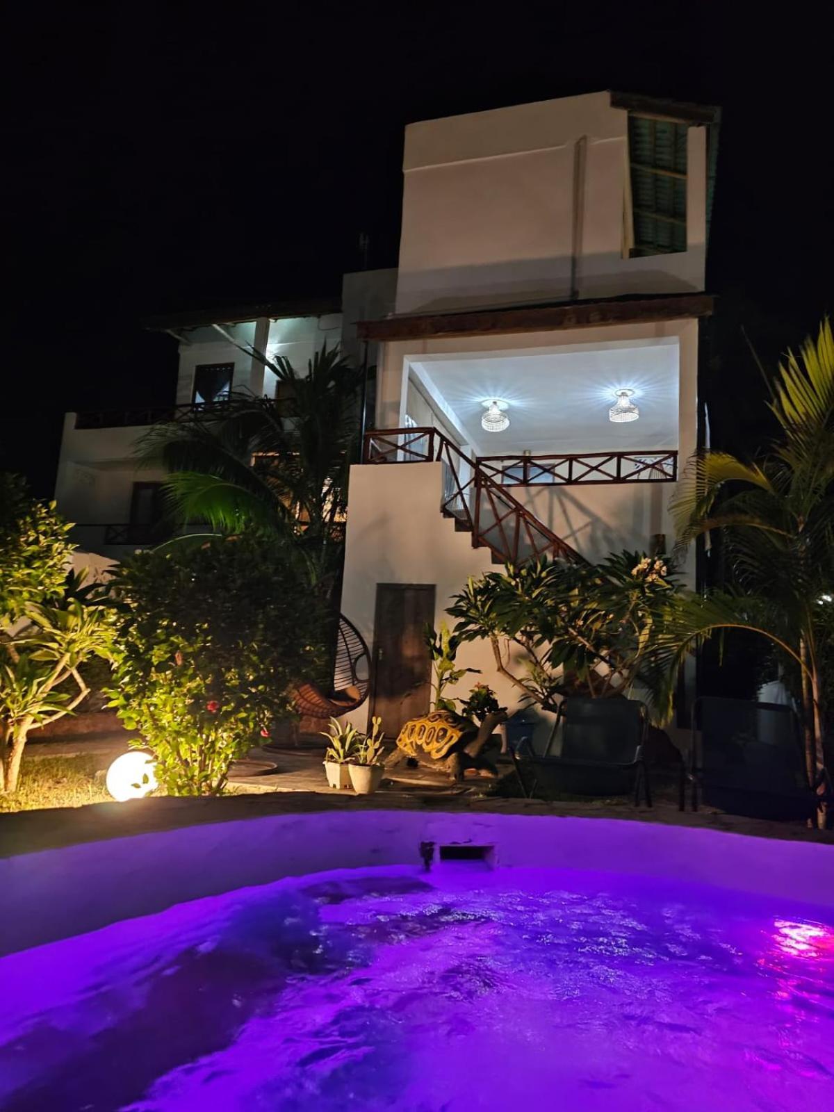 Hotel Zanzicrown à Nungwi Extérieur photo